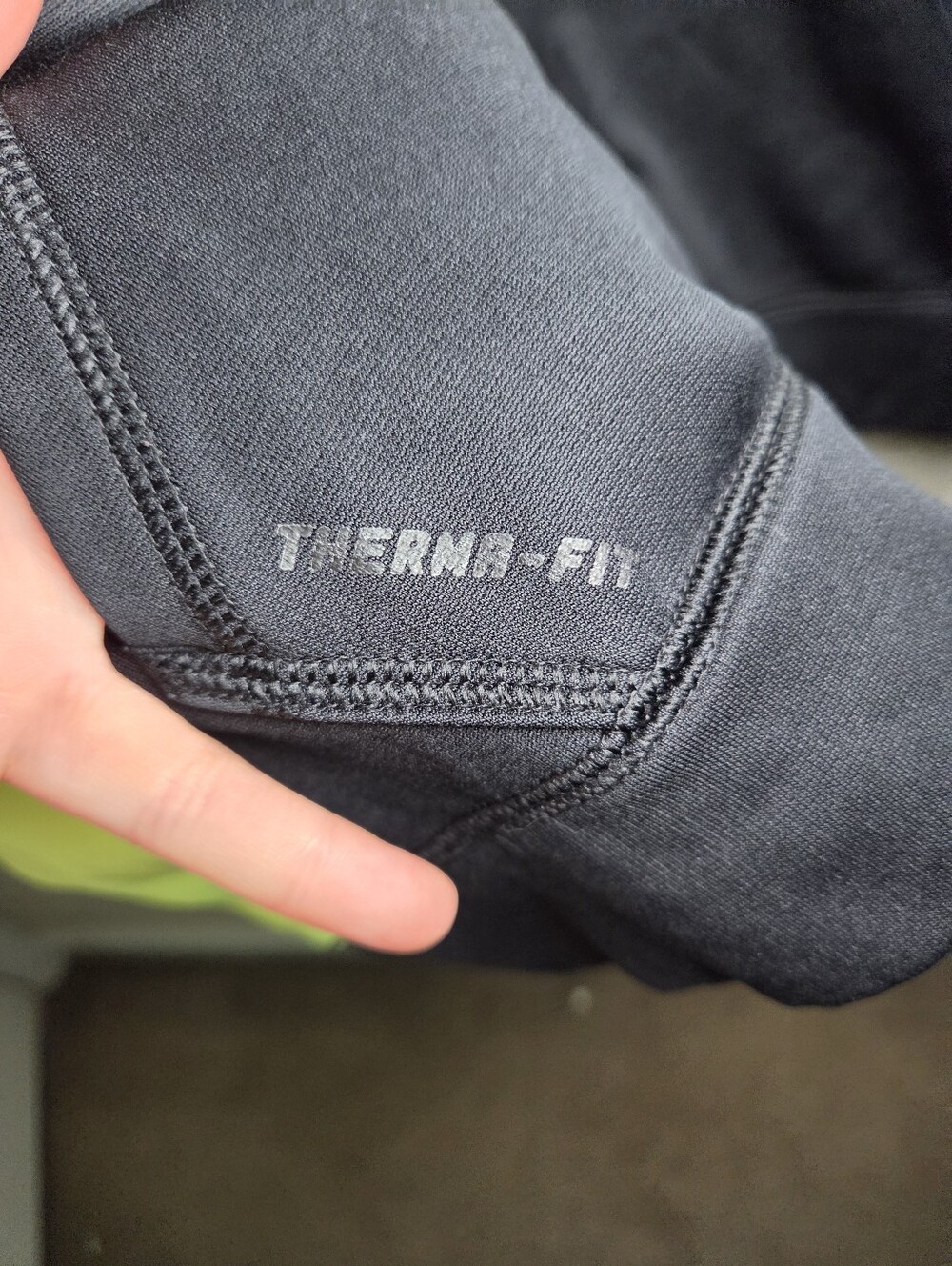 Men's Nike Therma Fit Hooded Pullover Sz XL - Picture 7 of 9